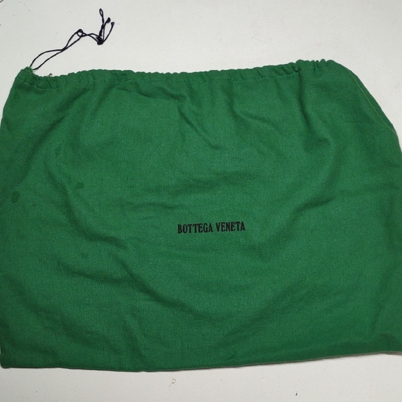 Bottega Veneta Handbags - Bottega Veneta Vibrant Green Dust Bag